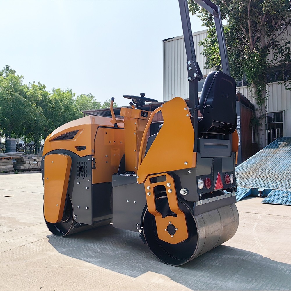 國內(nèi)的小型壓路機(jī)比國外的貴，價(jià)格到底差在哪里？
